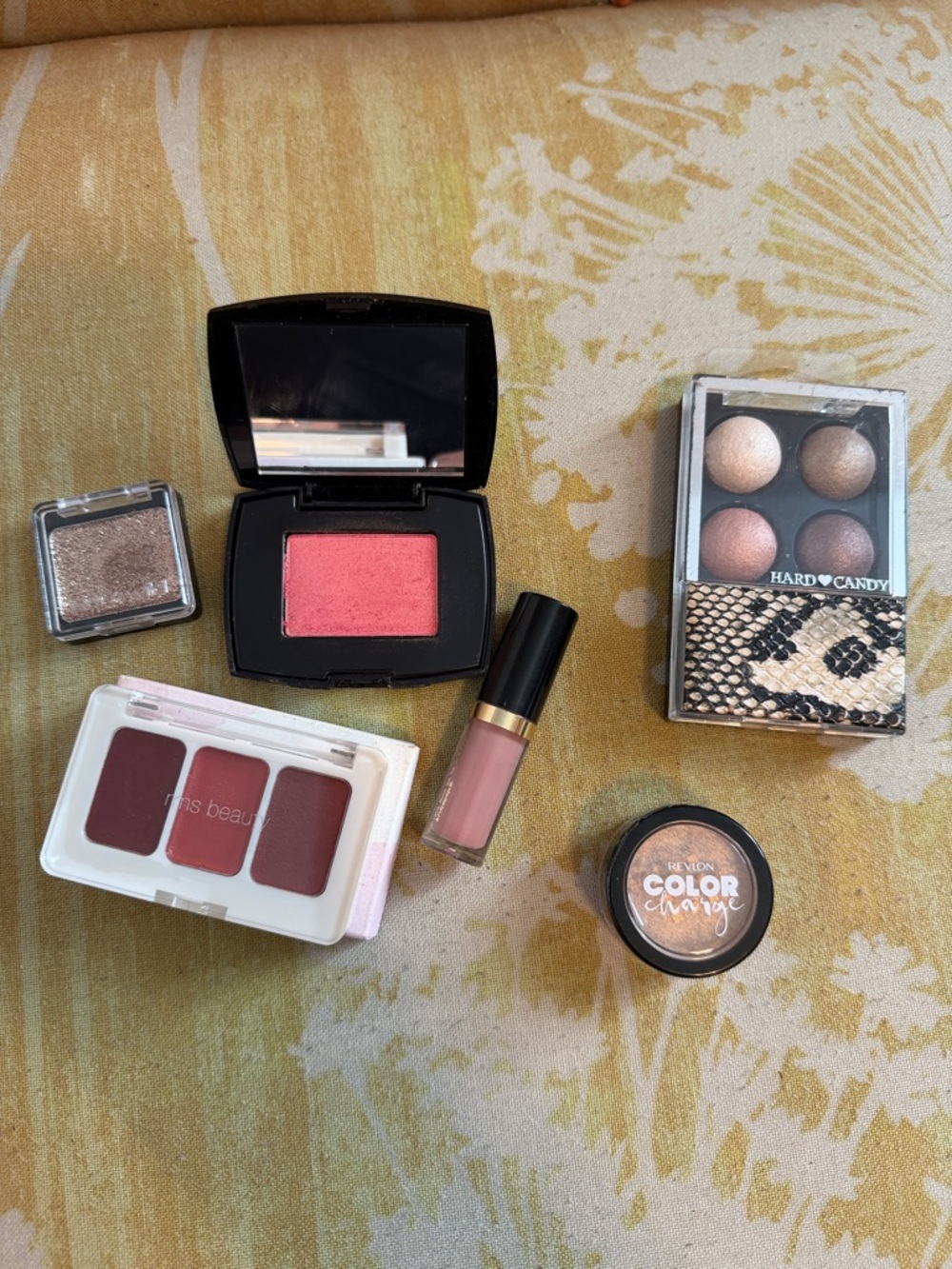 Make up bundle - Picture 3 of 5
